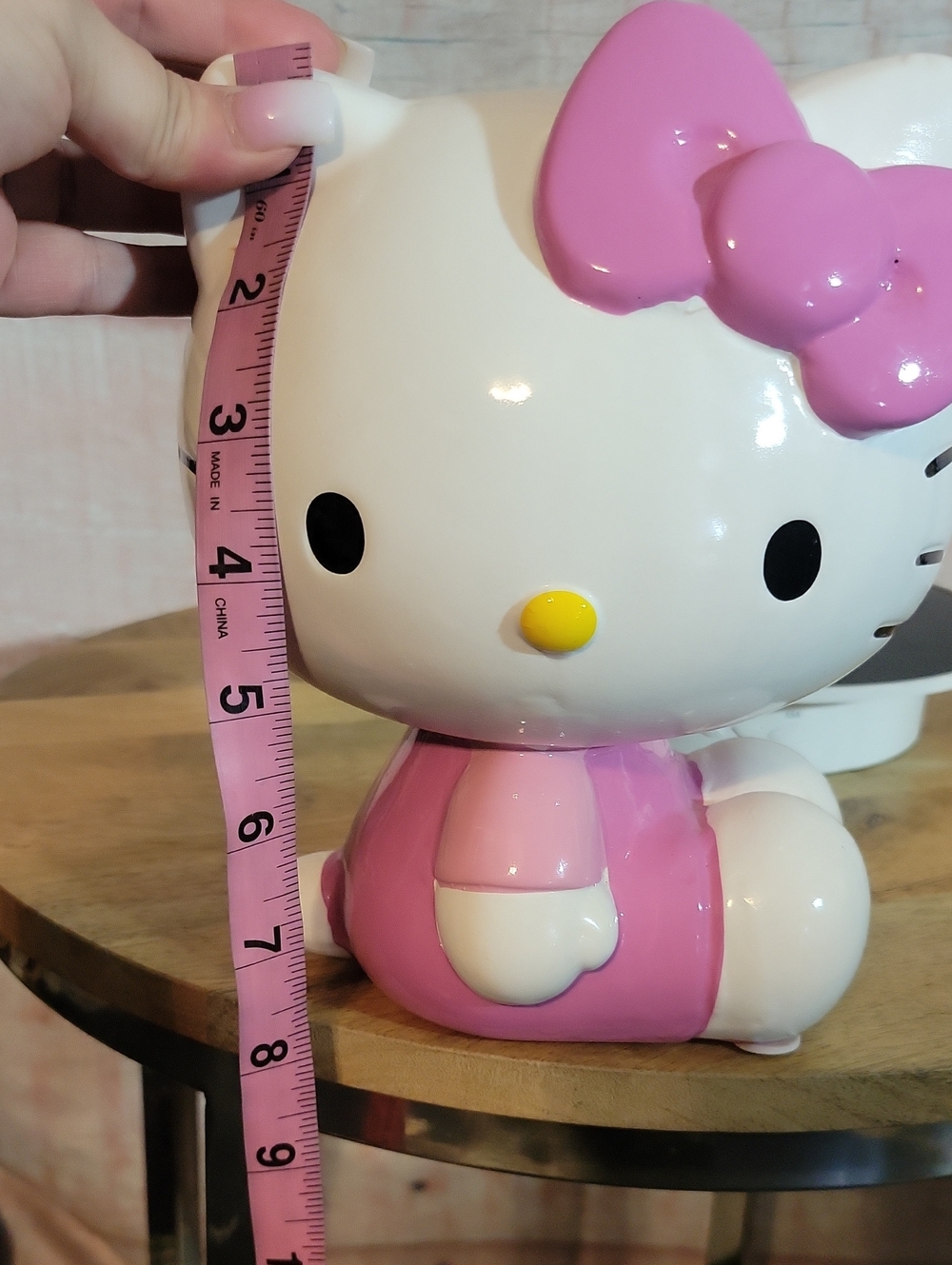 Hello Kitty Bank - Picture 10 of 10